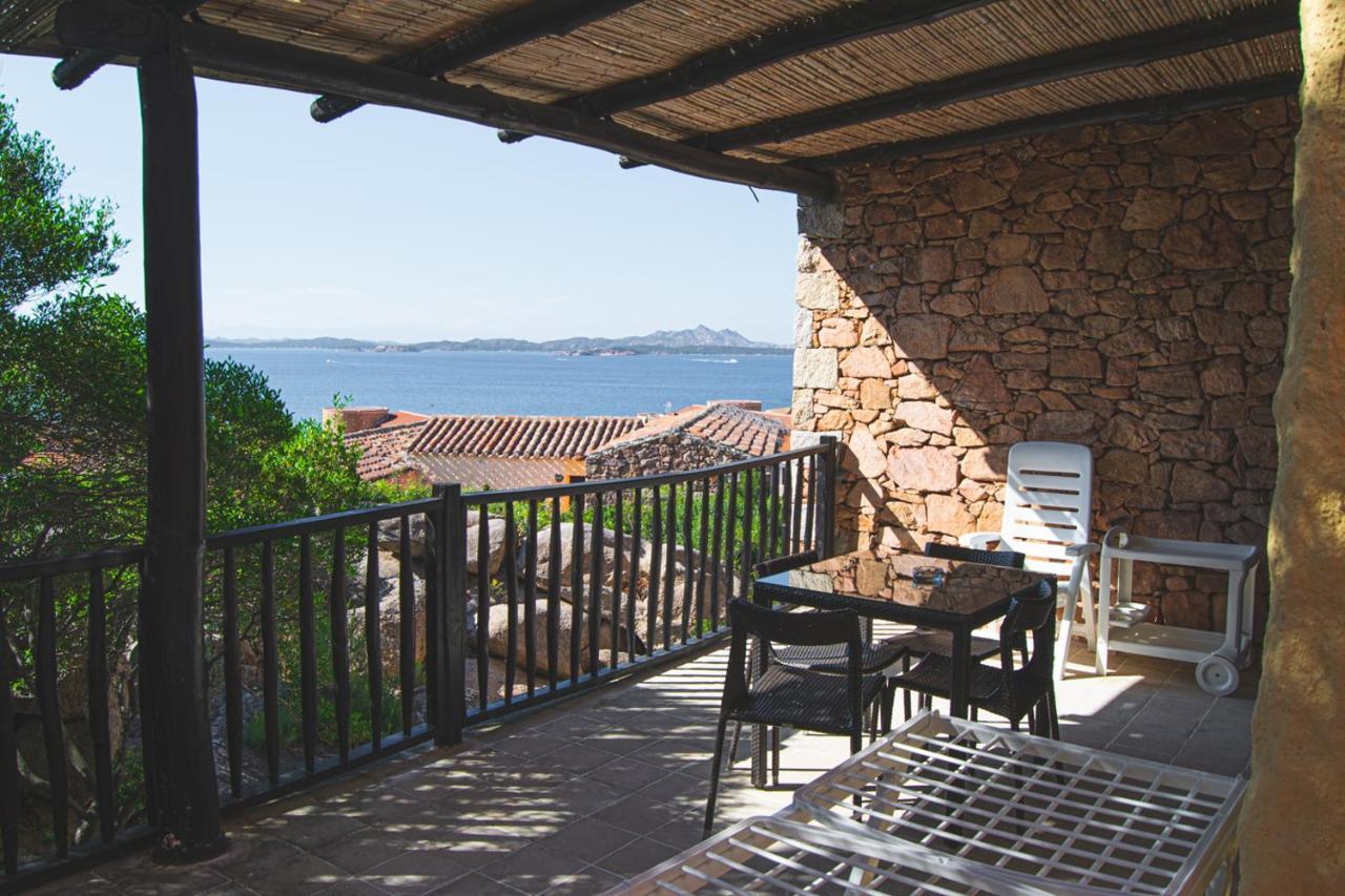 Residence I Cormorani Bis Baja Sardinia Exterior photo