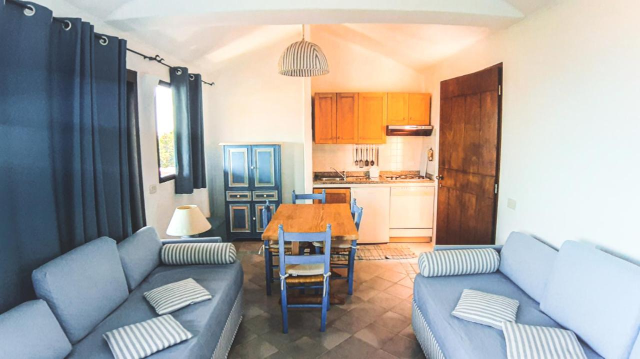 Residence I Cormorani Bis Baja Sardinia Exterior photo