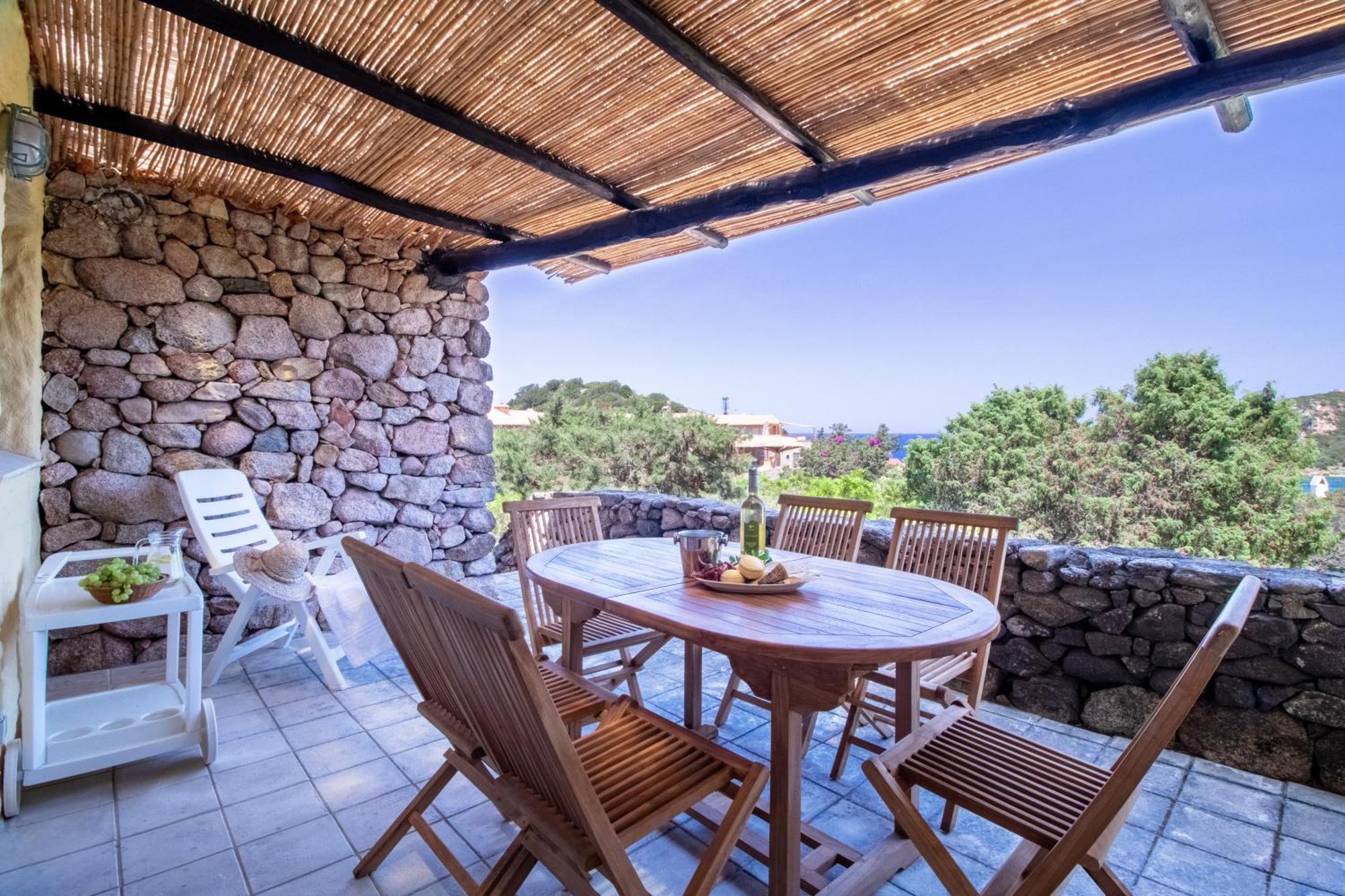 Residence I Cormorani Bis Baja Sardinia Exterior photo