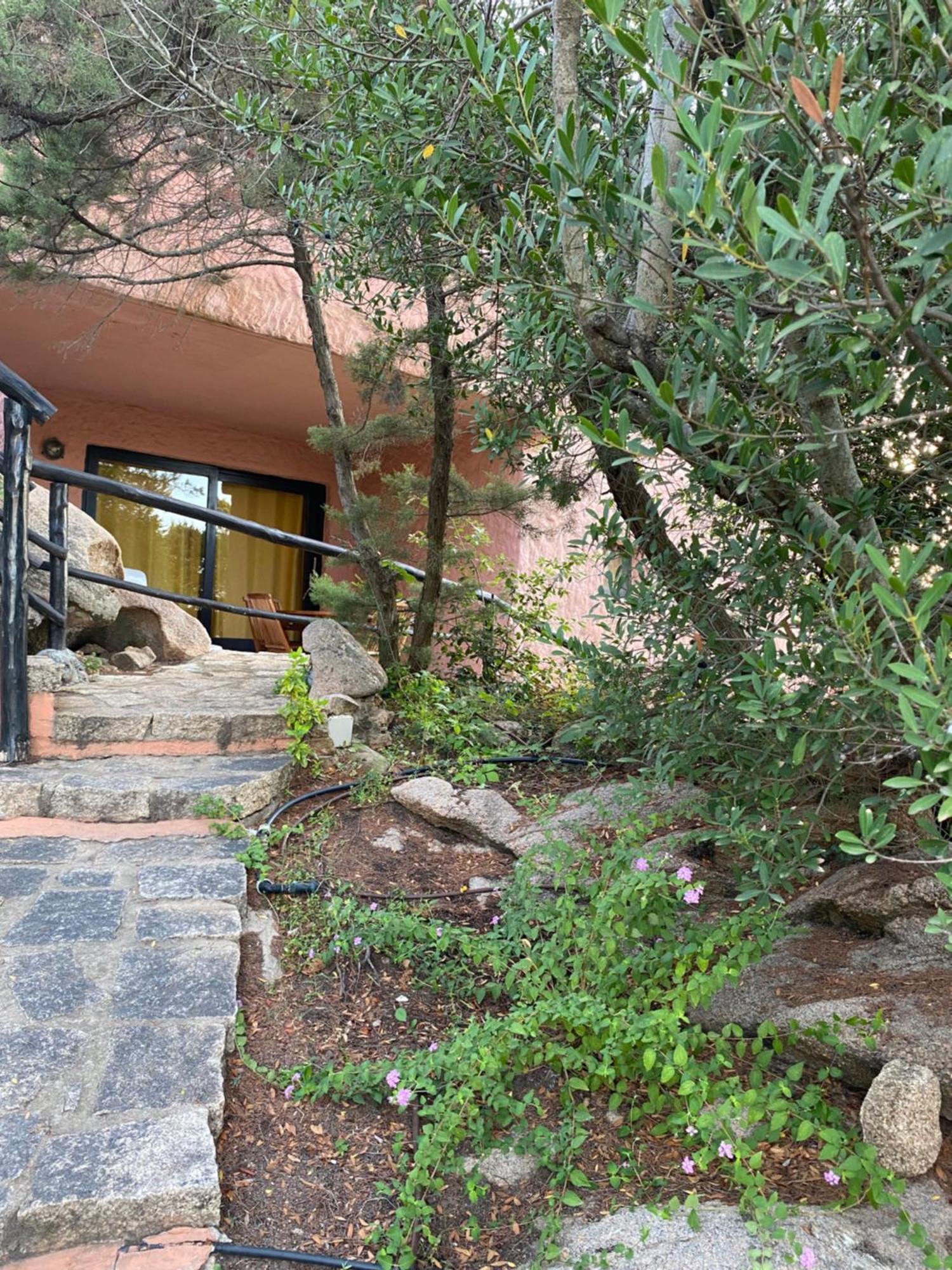 Residence I Cormorani Bis Baja Sardinia Exterior photo