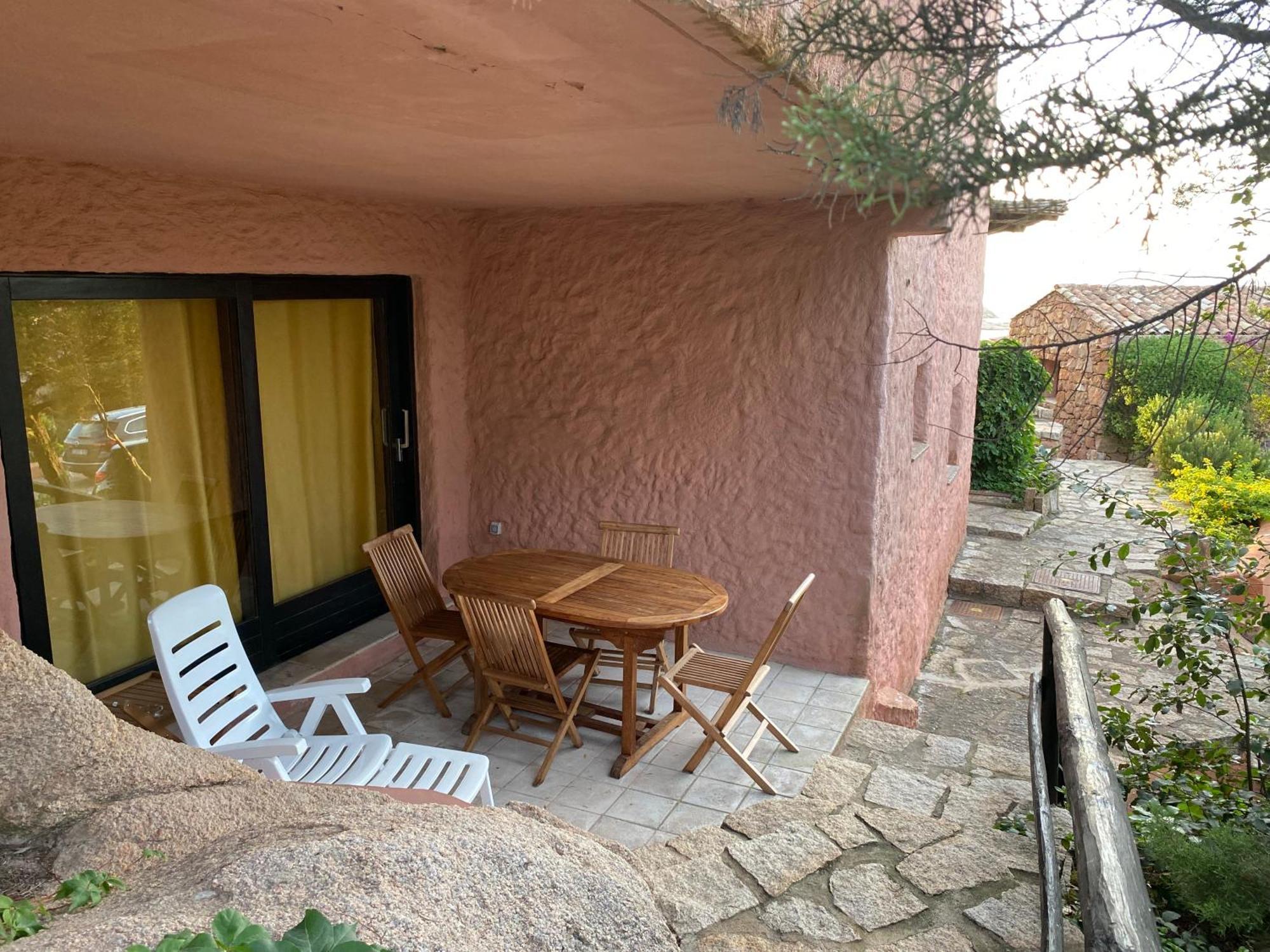 Residence I Cormorani Bis Baja Sardinia Exterior photo