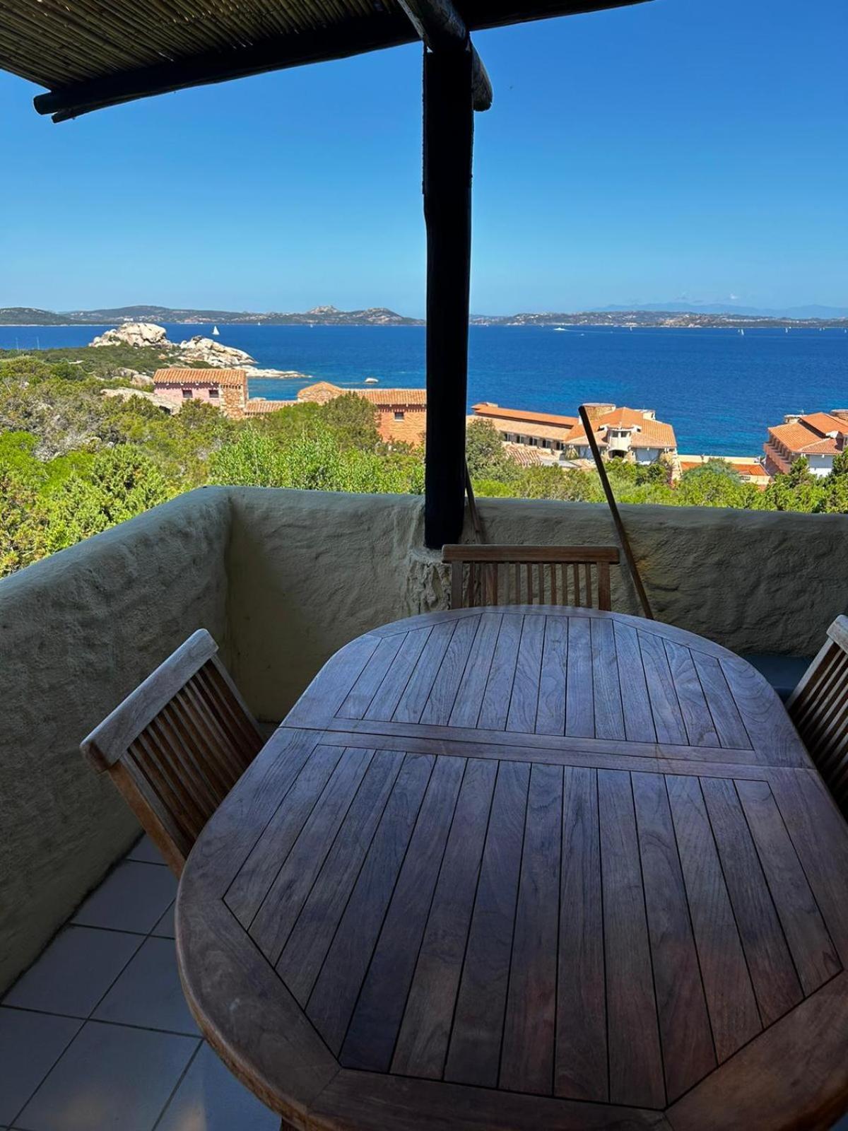 Residence I Cormorani Bis Baja Sardinia Exterior photo